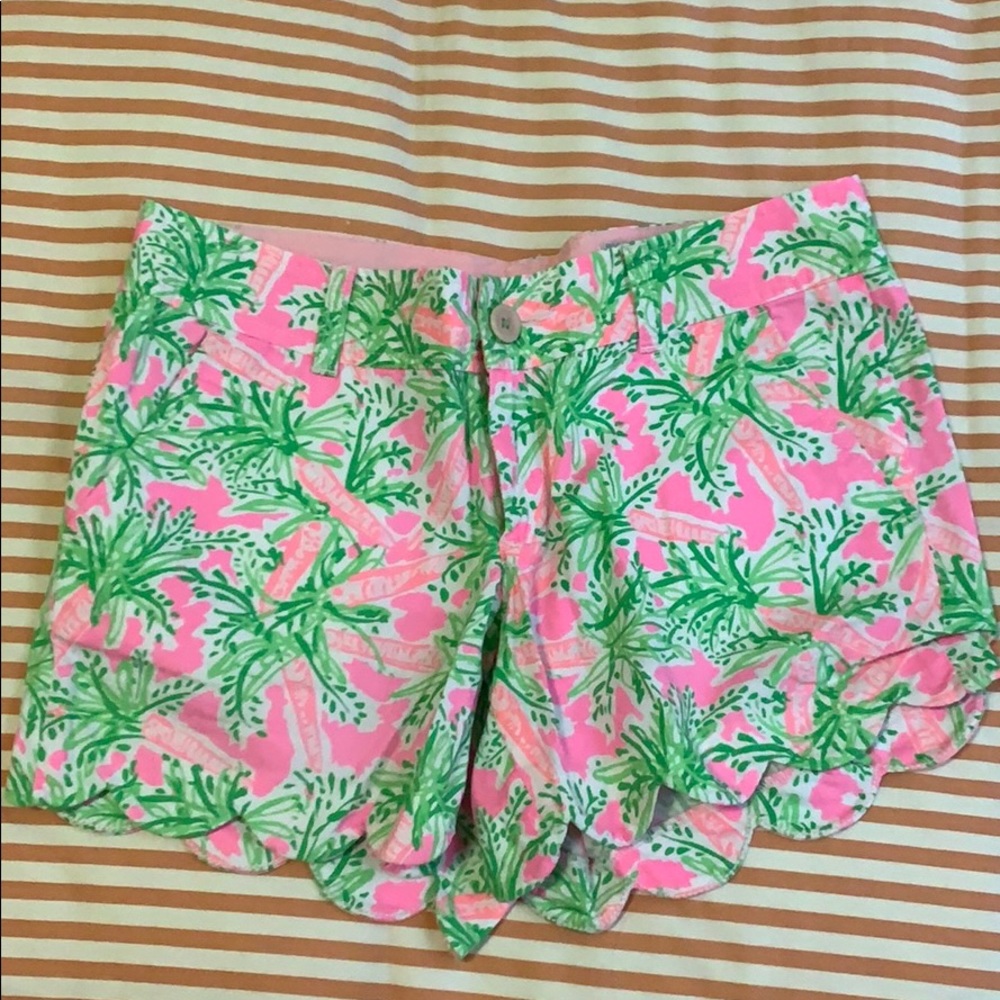 Lilly Pulitzer Size 4 Buttercup Short